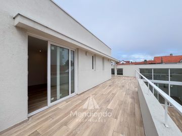 Casa 4 amb. con cochera cubierta en PH a ESTRENAR en Lomas De Stella Maris