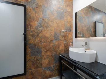 Edificio corporativo en la colonia anzures