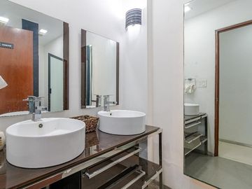 Edificio corporativo en la colonia anzures