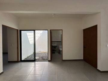 CASA DISPONIBLE EN FRACCIONAMIENTO MONTELLANO II
