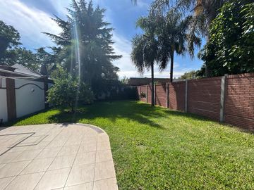 La mejor residencia en venta de Villa Ballester, gran calidad de construccion, posible permuta