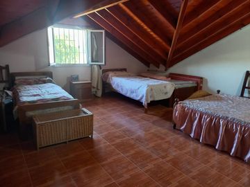 Excelente casa quinta a la venta en Mercedes -Apta credito