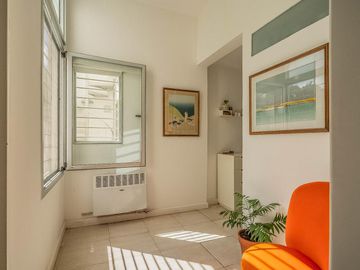 EN VENTA  V. LOPEZ DIVINA CASA DE 3 DORM ESTUDIO/PLAY JARDIN