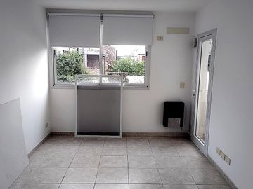 Venta Dto .1D en Arroyito con renta hasta 2027 – Expensas bajas