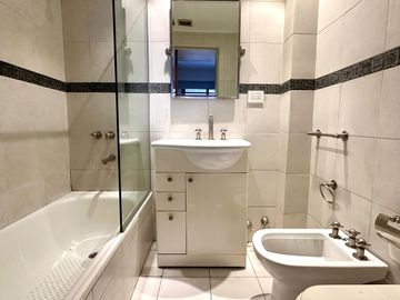 Venta dúplex 6 amb, 377m2, terraza propia y cochera en Caballito