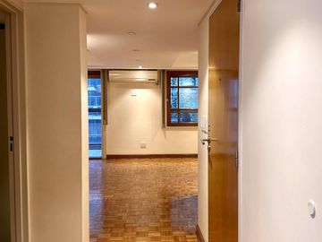 Venta dúplex 6 amb, 377m2, terraza propia y cochera en Caballito