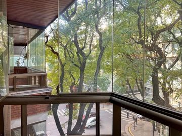 Venta dúplex 6 amb, 377m2, terraza propia y cochera en Caballito