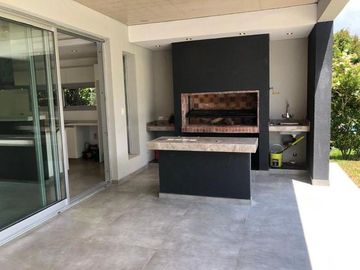 Casa en Venta en Altos de Hudson II