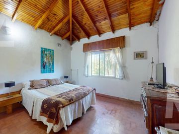 Excelente casaquinta en venta  en Etcheverry