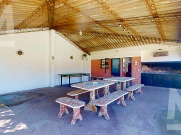 Excelente casaquinta en venta  en Etcheverry