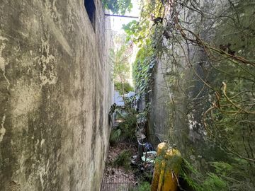 Casa de tres ambientes a reciclar en Venta