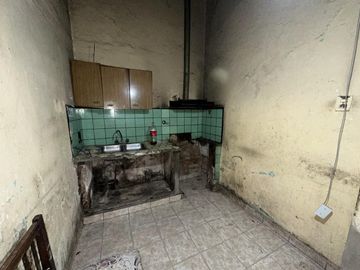 Casa a reciclar en Villa La Florida