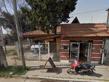 Casa a reciclar en Villa La Florida