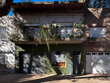 Casa en  Barrio Azcuenaga