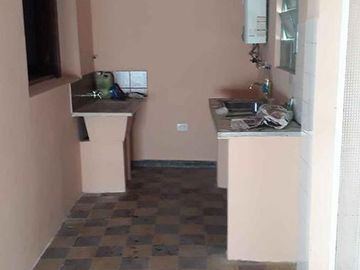 Casa en venta - 2 dormitorios 1 baño - Cochera - 277mts2 - Ensenada