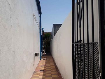 Casa en venta - 2 dormitorios 1 baño - Cochera - 277mts2 - Ensenada