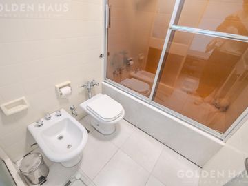 Departamento en venta en Palermo - Piso en torre en esquina