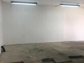 HERMOSA CASA CON JARDIN - FLORIDA OESTE