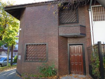 VENTA CASA 4 AMBIENTES EN VILLA BALLESTER