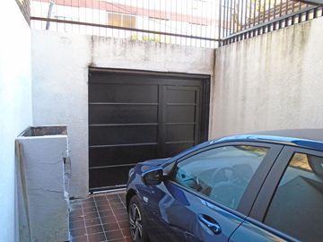 VENTA CASA 4 AMBIENTES EN VILLA BALLESTER