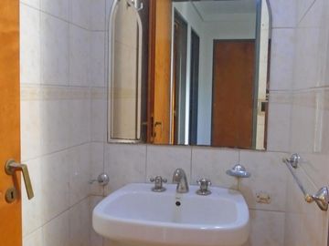 VENTA CASA 4 AMBIENTES EN VILLA BALLESTER