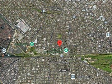 Cochera en venta - 12Mts2 - Caseros