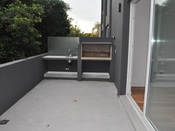 Departamento en venta en Saavedra. 2 dormitorios. Terraza. Parrilla. Cochera.