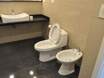 Departamento en venta en Saavedra. 2 dormitorios. Terraza. Parrilla. Cochera.