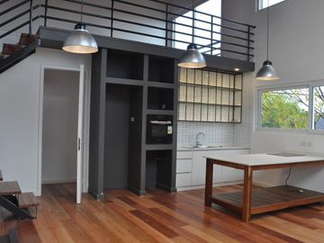 Departamento en venta en Saavedra. 2 dormitorios. Terraza. Parrilla. Cochera.