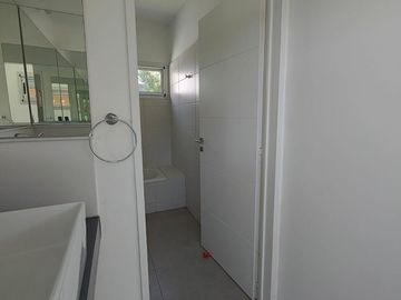 Casa en Venta San Sebastian, area 11