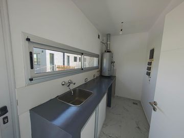 Casa en Venta San Sebastian, area 11