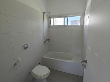 Casa en Venta San Sebastian, area 11