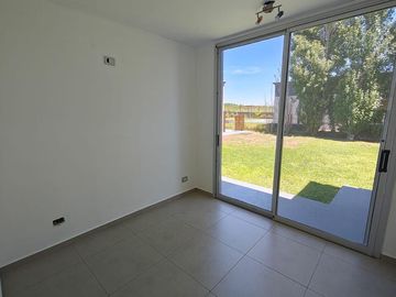 Casa en Venta San Sebastian, area 11