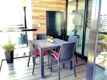 Semipiso en Plaza Mitre -Cochera y Amenities