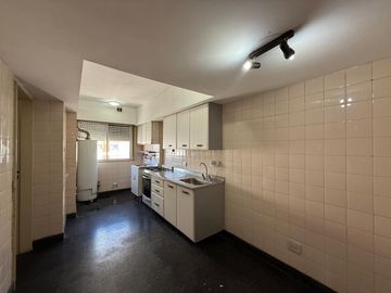 Departamento cuatro ambientes venta Wilde Torres Prefectura