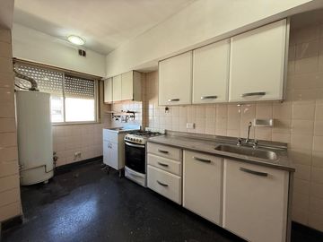 Departamento cuatro ambientes venta Wilde Torres Prefectura