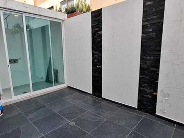 Residencia Nueva en Venta en La Cima de Zapopan