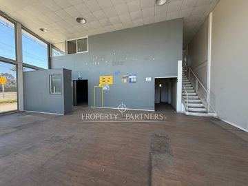 Arriendo Local en esquina estratégica