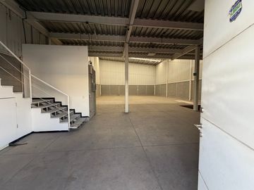 Bodegas industriales en renta al norte de Ags (Aropecuario)