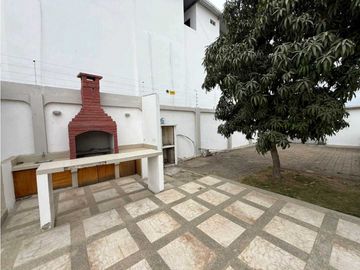 Alquilo Casa Urb. Barbasquillo,  piscina y amplio parqueadero.