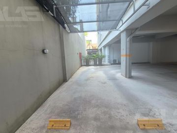 Depto- 2 Amb C/Cochera.