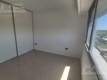 Depto- 2 Amb C/Cochera.