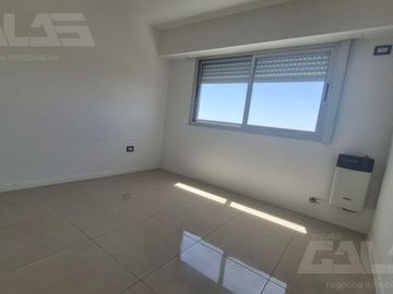 Depto- 2 Amb C/Cochera.