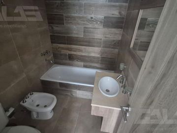 Depto- 2 Amb C/Cochera.