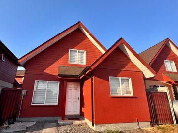 VENTA CASA EN CONDOMINIO 3HAB 2BA SAN PEDRO DE LA PAZ