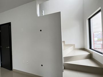 Casa en venta en Coto 84 en Valle Sur. Cerca de Rubi, Obrera, Pacífico.