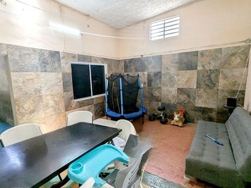 Casa en venta en el centro de Mérida para remodelar.