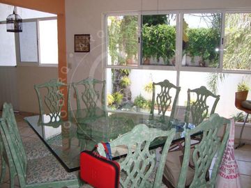 Residencia amueblada con alberca en Burgos, Cuernavaca