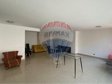 Vendo excelente departamento en Recoleta