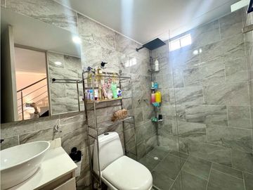 Pent house en venta Sabaneta zona Plana